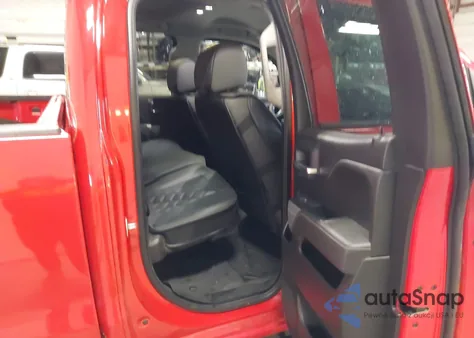 2018 Chevrolet Silverado 1500 2Lt z USA, uszkodzony, nr VIN 1GCVKREC2JZ333773